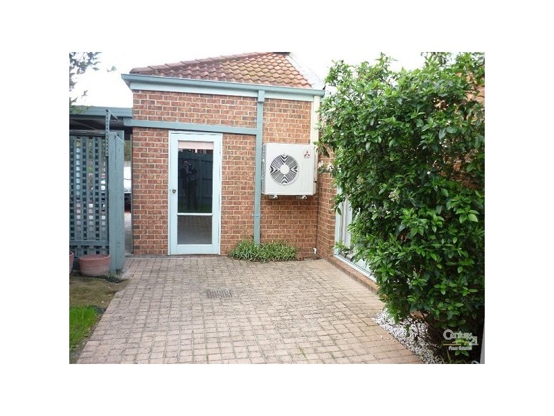 2/415 Bluff Road, Hampton VIC 3188