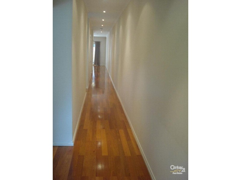 17A Howard Avenue, Ormond VIC 3204