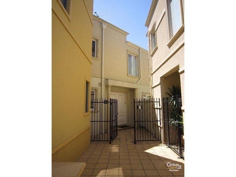 2/1 Barkly Street, Brighton VIC 3186