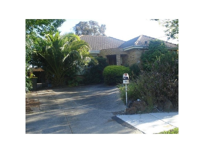 19 Stockdale Avenue, Bentleigh East VIC 3165