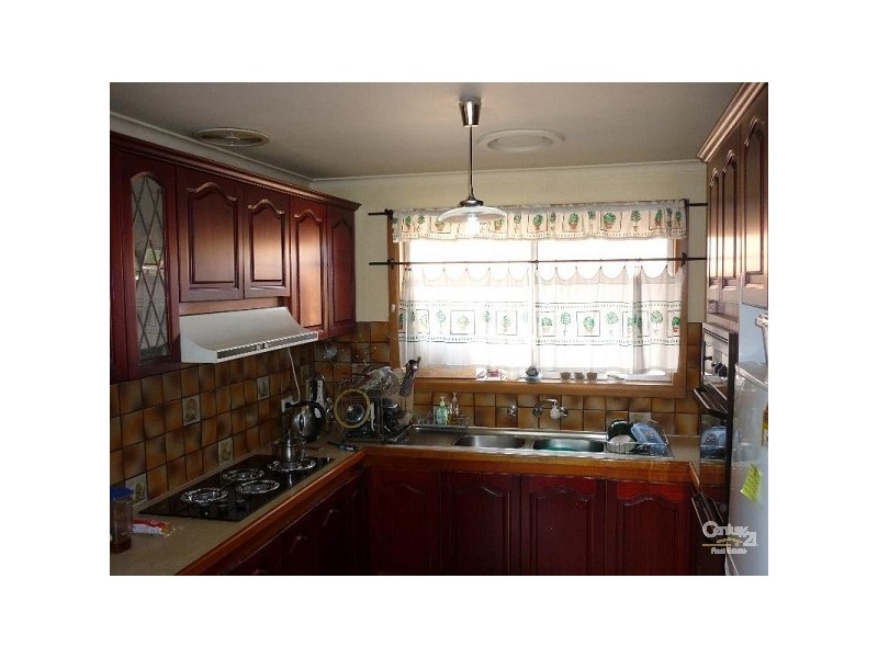 16 Columbia Street, Oakleigh South VIC 3167