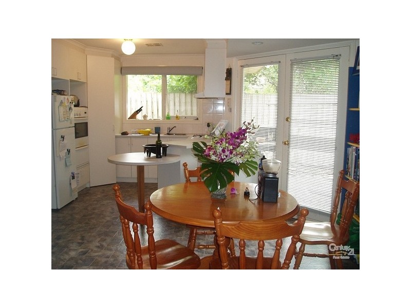 2/12 Gilmour Road, Bentleigh VIC 3204