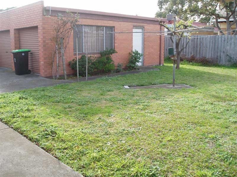 16  Columbia Street, Oakleigh South VIC 3167