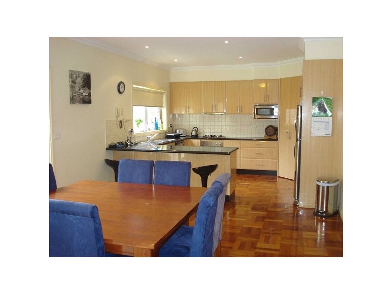 2/1  Mervin Street, Bentleigh East VIC 3165