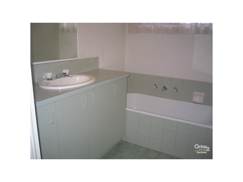 15/12 Willowglen Court, Dingley Village VIC 3172