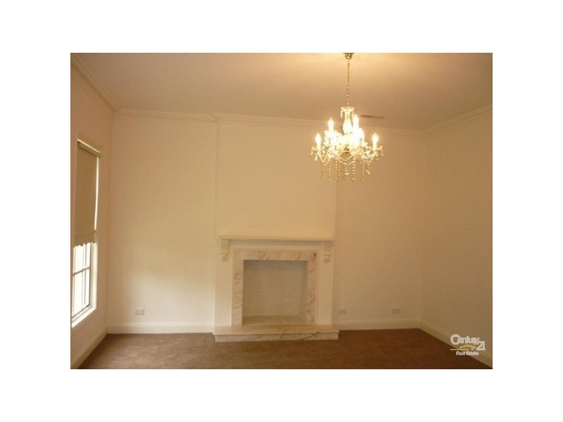 2 Laburnum Street, Brighton VIC 3186