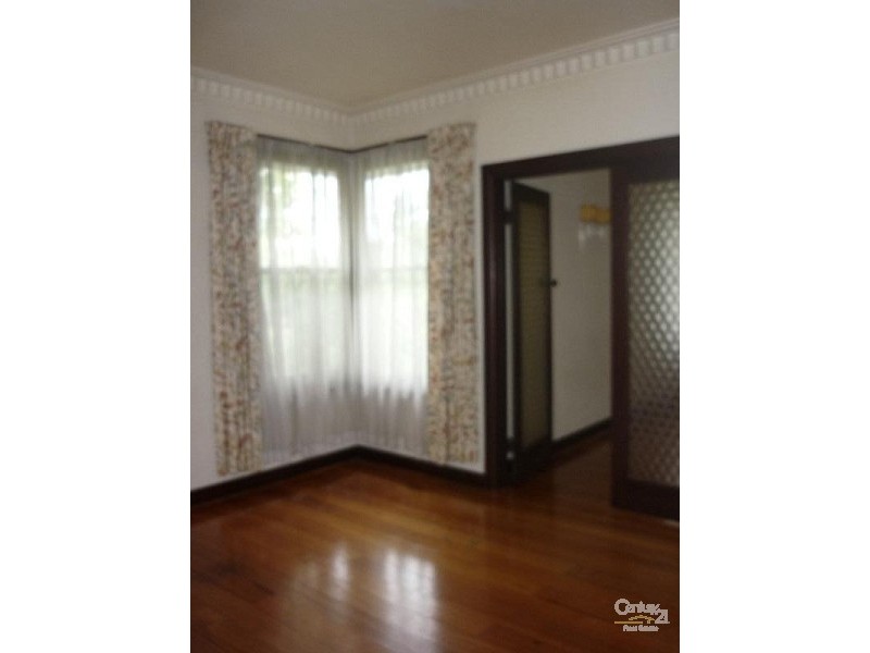 7 Summit Avenue, Hampton East VIC 3188