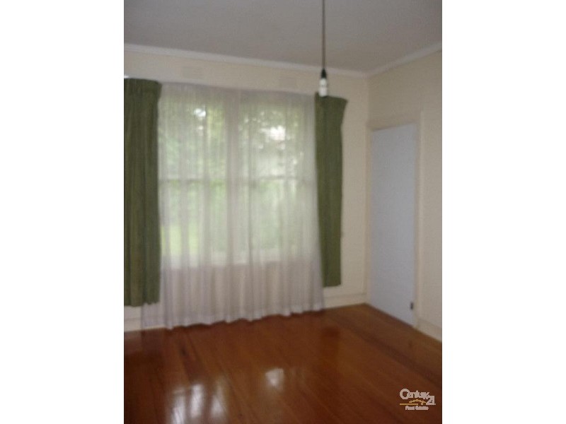 7 Summit Avenue, Hampton East VIC 3188