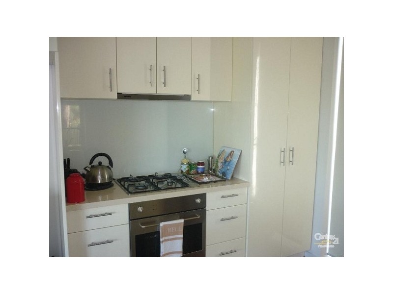 13/45 Grenville Street, Hampton VIC 3188