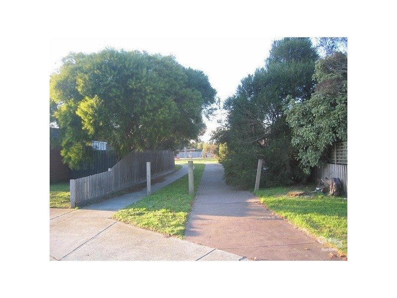 15/12 Willowglen Court, Dingley Village VIC 3172