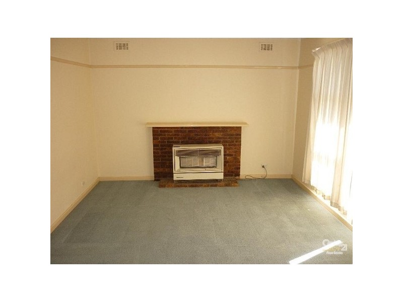 35 Harlington Street, Clayton VIC 3168