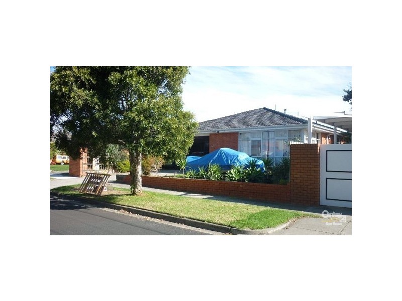 15 Railway Crescent, Bentleigh VIC 3204