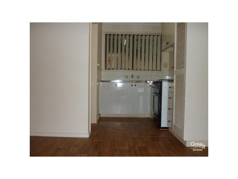 3/3 Barker Street, Cheltenham VIC 3192