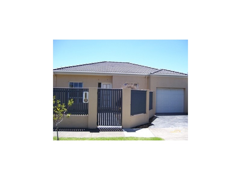 49A Fewster Road, Hampton VIC 3188