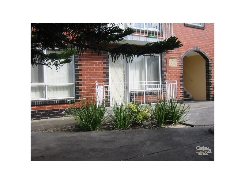 6/7 Station Street, Mentone VIC 3194