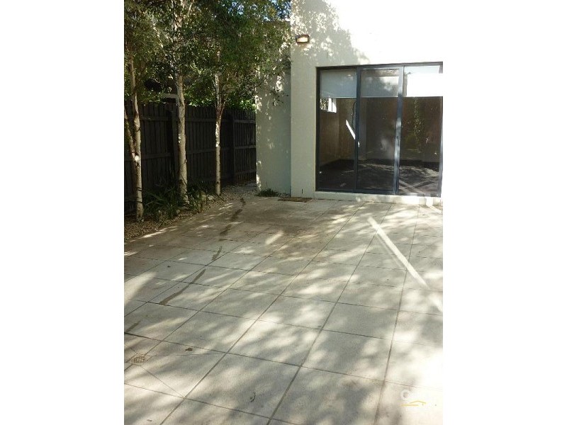 15 Hanby Street, Brighton VIC 3186