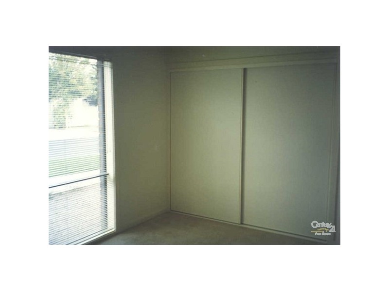 4/121 Chapel Road, Moorabbin VIC 3189