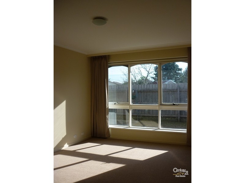 4/301 Jasper Road, Ormond VIC 3204