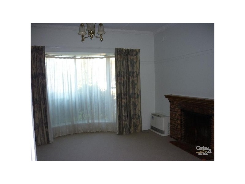 4 Karoola Street, Hampton VIC 3188