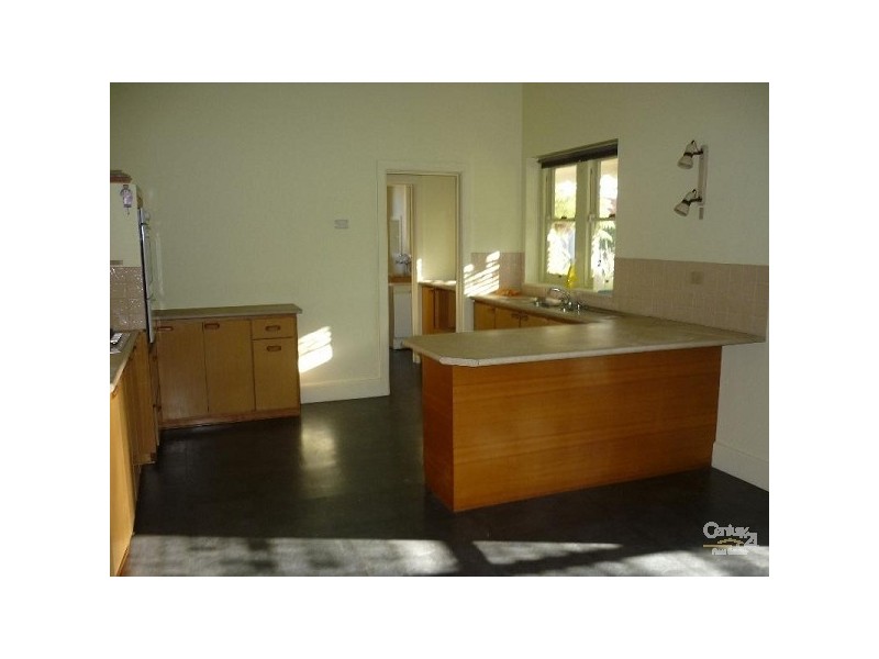 4 Karoola Street, Hampton VIC 3188