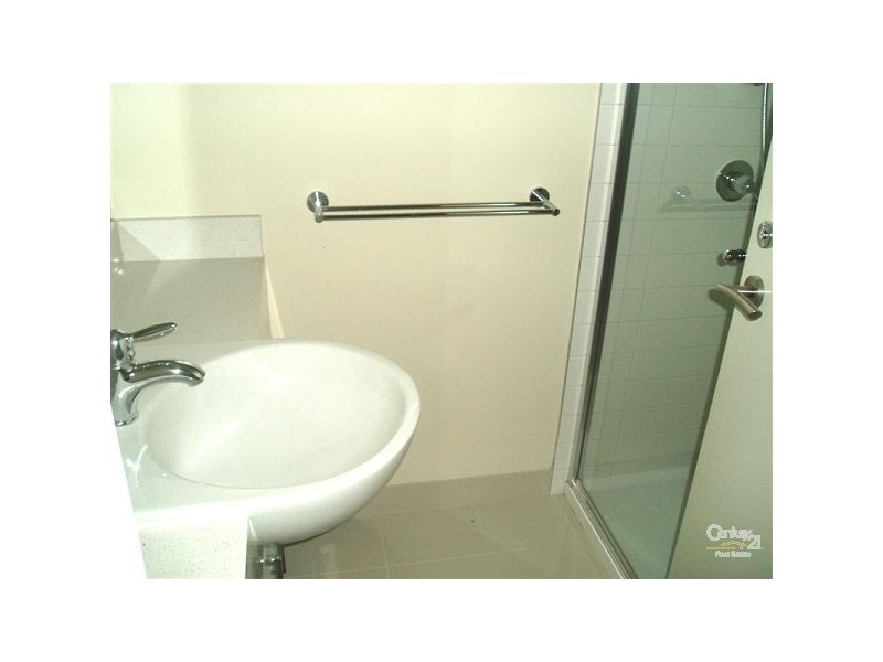 2/173 McKinnon Road, Mckinnon VIC 3204