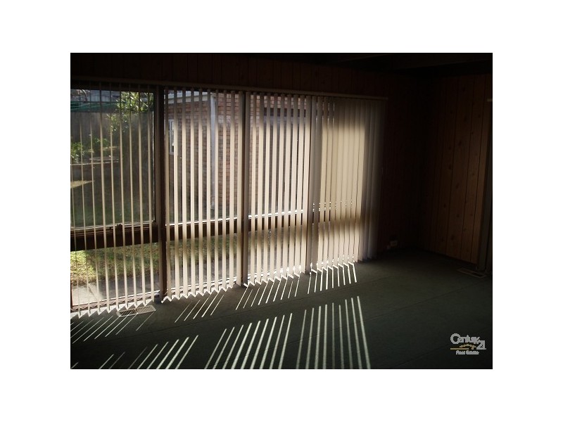 13 Parkmore Street, Bentleigh East VIC 3165