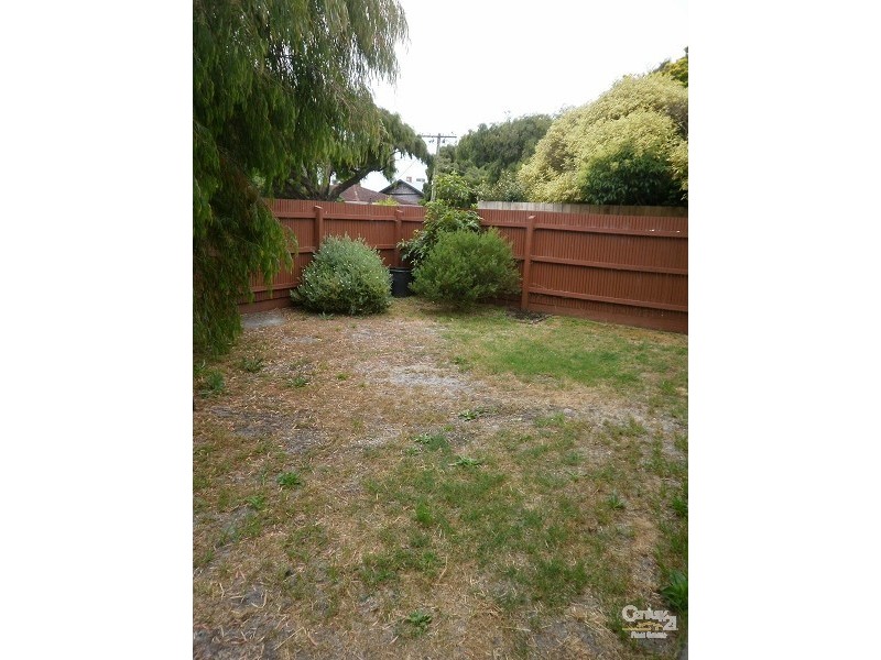 1/6-8 Olive Grove, Mentone VIC 3194