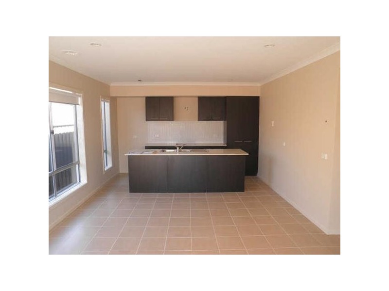 39  Daymar Circuit, Craigieburn VIC 3064