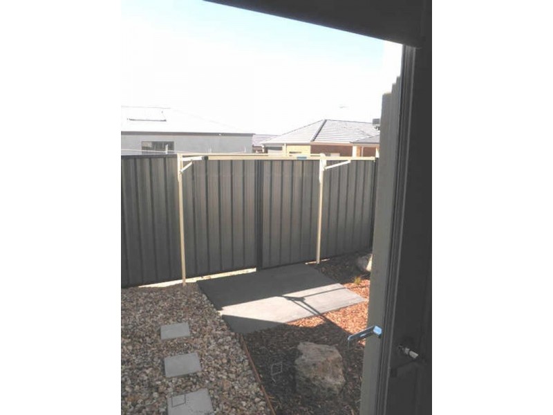 39  Daymar Circuit, Craigieburn VIC 3064