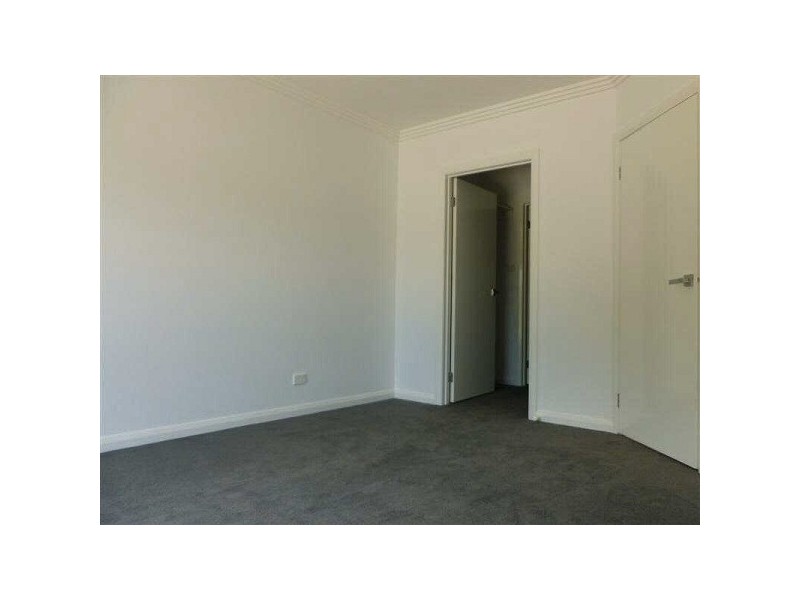 2/13  Cootamundra Court, Werribee VIC 3030