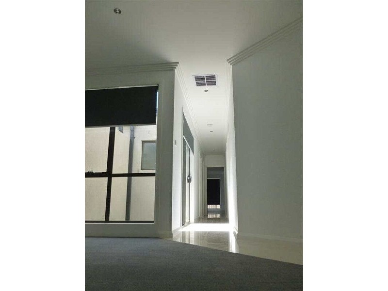 2/13  Cootamundra Court, Werribee VIC 3030