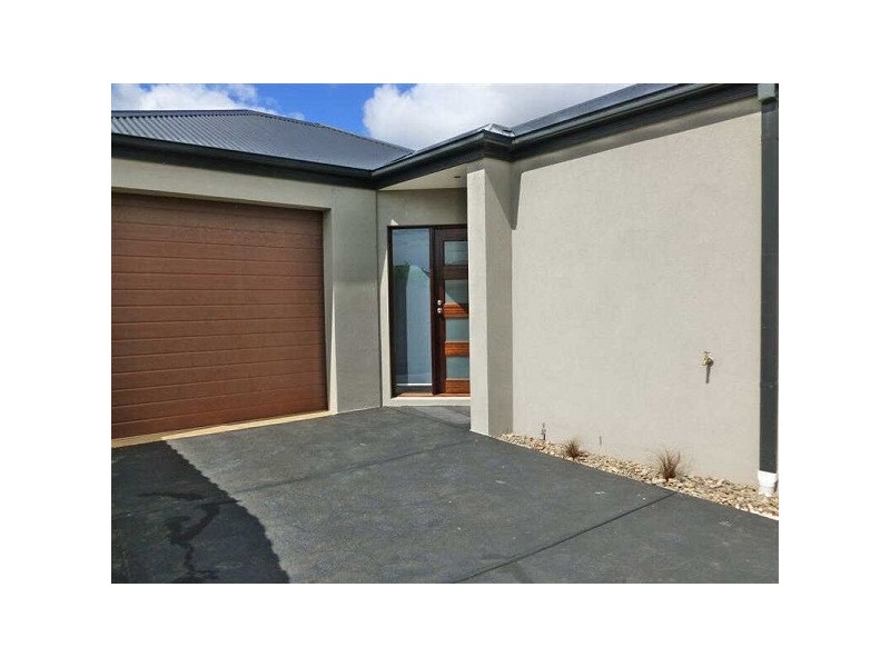 1/13  Cootamundra Court, Werribee VIC 3030