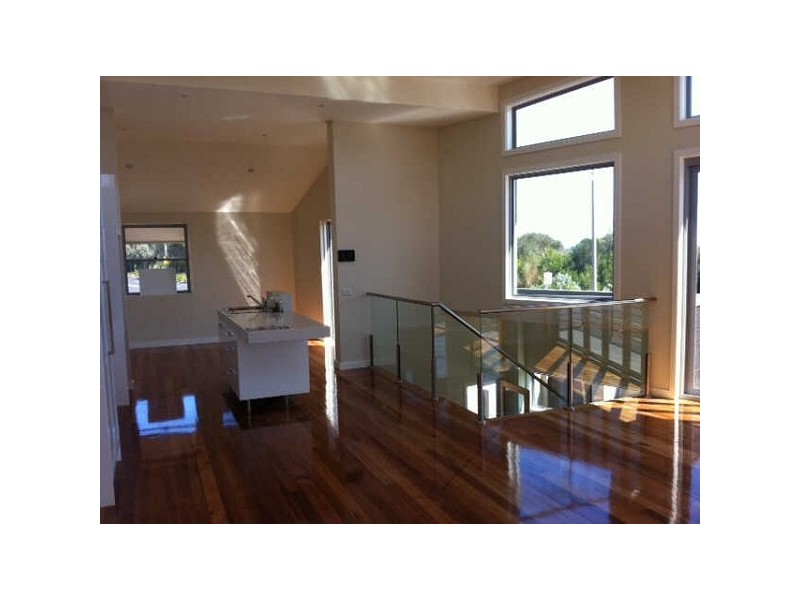 1/62  Beach Road, Hampton VIC 3188