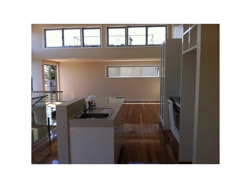 1/62  Beach Road, Hampton VIC 3188