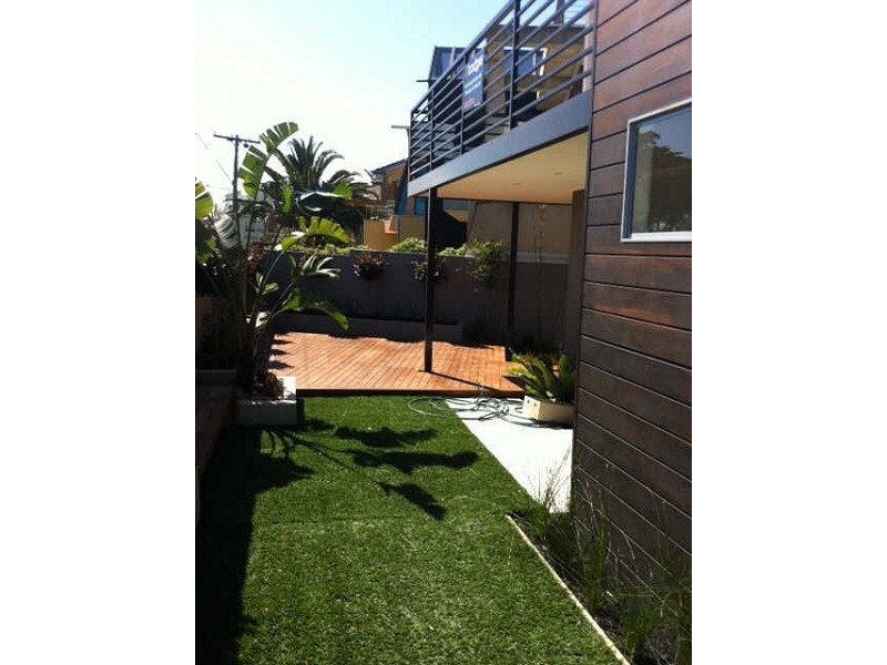 1/62  Beach Road, Hampton VIC 3188