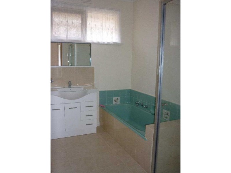 5  Freda Avenue, Cheltenham VIC 3192