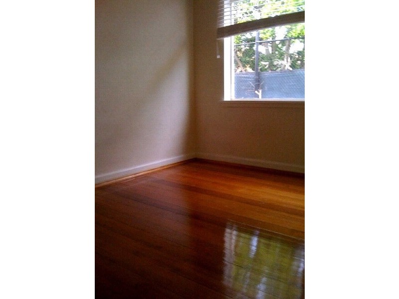 8/30 Balaclava Road, St Kilda East VIC 3183