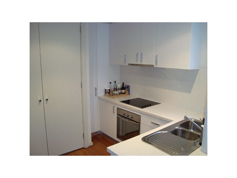 2/173 McKinnon Road, Mckinnon VIC 3204