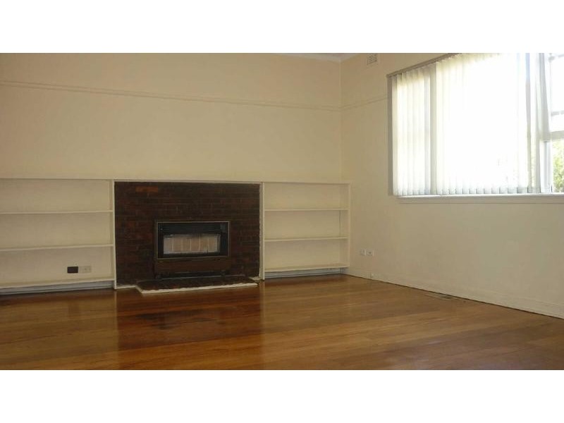 13  Parkmore Road, Bentleigh East VIC 3165