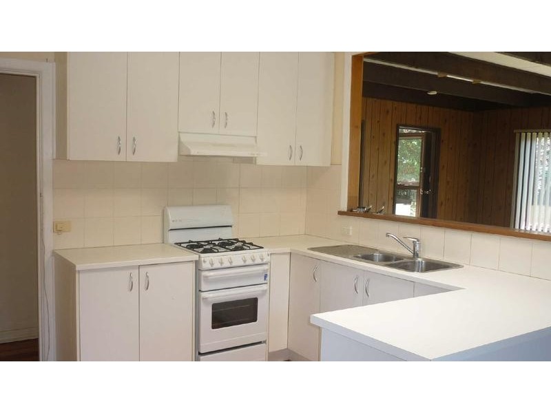 13  Parkmore Road, Bentleigh East VIC 3165