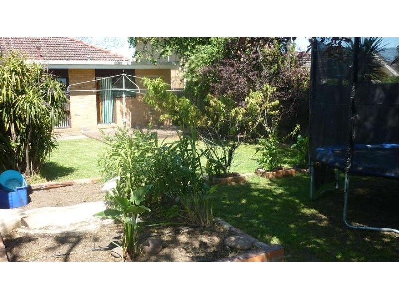 13  Parkmore Road, Bentleigh East VIC 3165