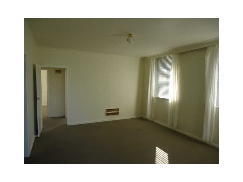 1/101A  Bernard Street, Cheltenham VIC 3192