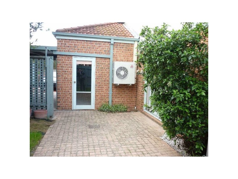 2/415  Bluff Road, Hampton VIC 3188