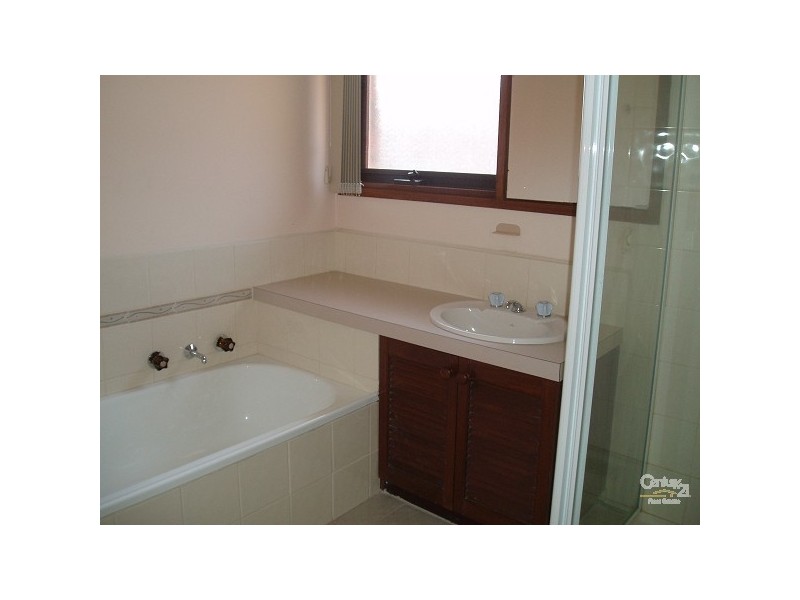 22 Bruthen street, Moorabbin VIC 3189