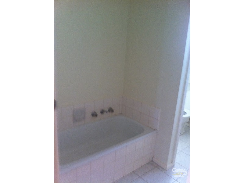 4/33 Leila street, Carnegie VIC 3163