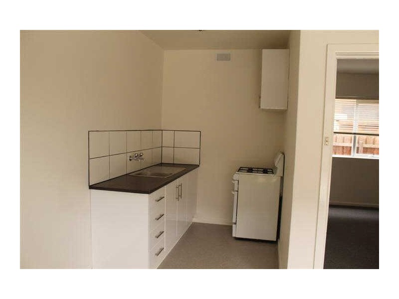 2/27  Seymour Road, Elsternwick VIC 3185