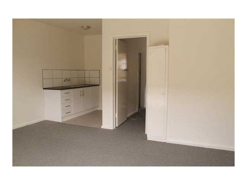 2/27  Seymour Road, Elsternwick VIC 3185