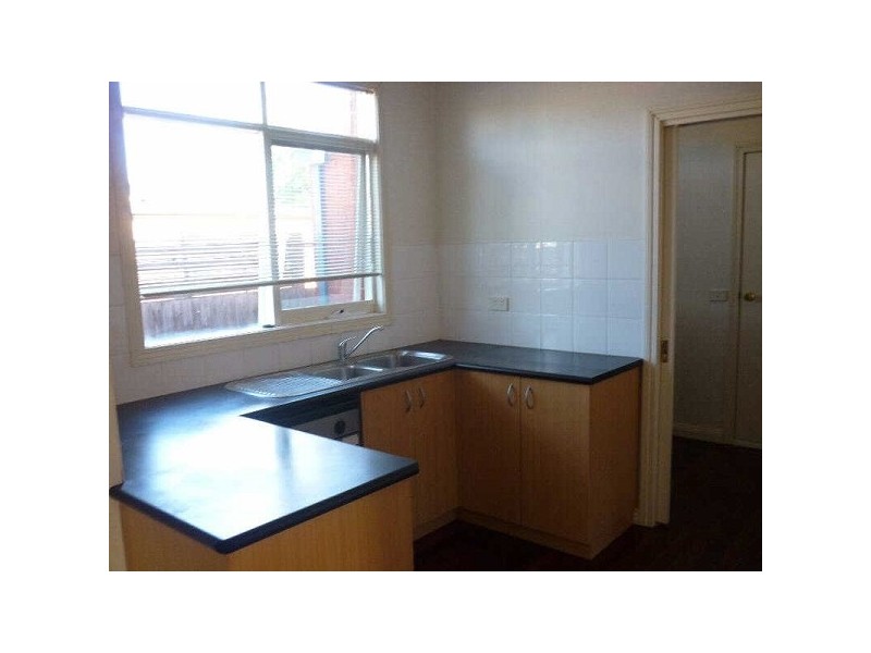 2/1108  DANDENONG ROAD, Carnegie VIC 3163