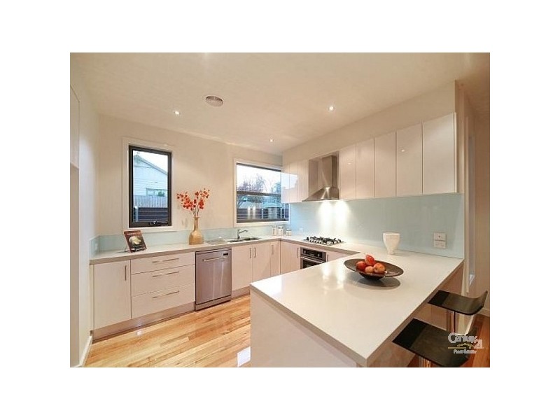 73 Mckinnon Road, Mckinnon VIC 3204