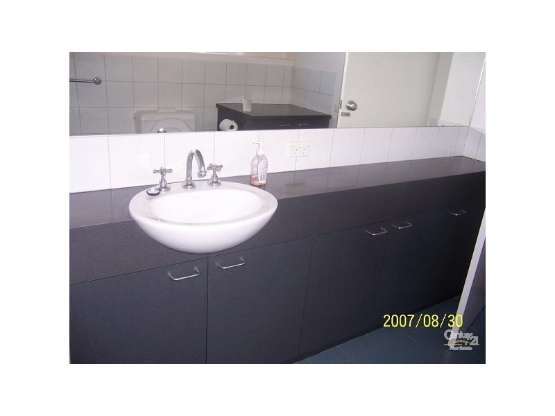 2/10 Boxshall Street, Brighton VIC 3186